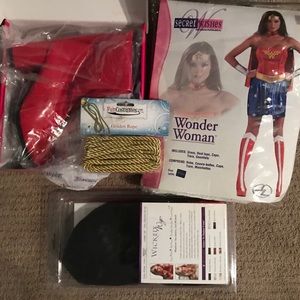 Wonder Woman Halloween Costume - New!